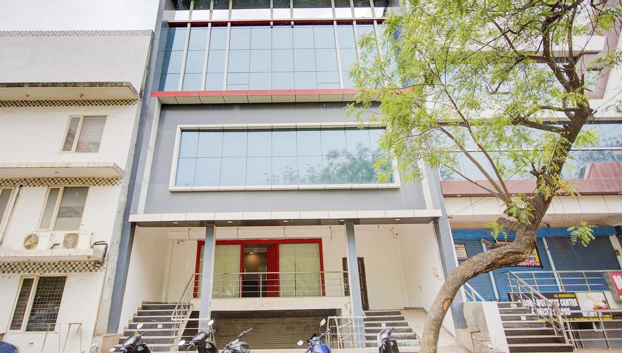 Townhouse Townhouse Atal Chowk Indirapuram Ghaziabad Luaran gambar
